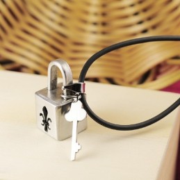 Titánový Náhrdelník S Príveskom Fashion Lock