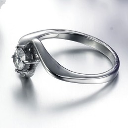 Svetoznámy Dámsky Titánový Prsteň S Kamienkami