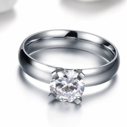 Odolný Ženský Titánový Prsteň S Kamienkami