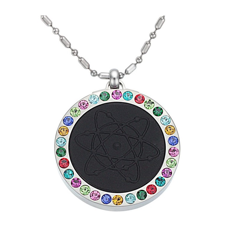 Odolný, Zdravotný A Praktický Titánový Náhrdelník S Pelelitom A Diamantom