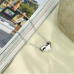 Vynikajúca Kvalita Dámskeho Miláčika S m Pokovovaním A Titánovým Náhrdelníkom