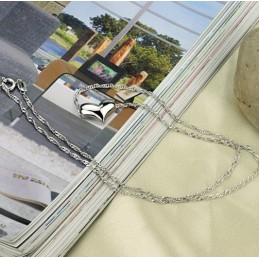 Vynikajúca Kvalita Dámskeho Miláčika S m Pokovovaním A Titánovým Náhrdelníkom