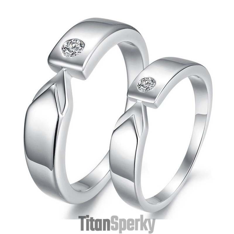 Vysokokvalitný  Pokovovaný Titánový Prsteň Pre Milovníkov S Kamienkami