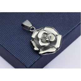 Krásny Pánsky Titánový Prívesok V Tvare Ruže - Retiazka Zadarmo