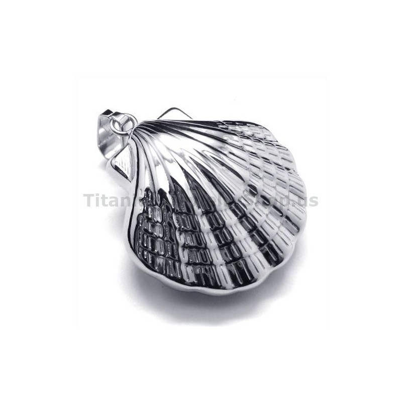 Titánový Prívesok S Mušľovým Dizajnom - Retiazka Zadarmo
