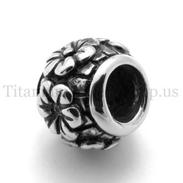 Titánový Prívesok S Korálkou Šťastia