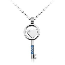 Módny Titánový Náhrdelník S Príveskom V Tvare Srdca (Nový Štýl)