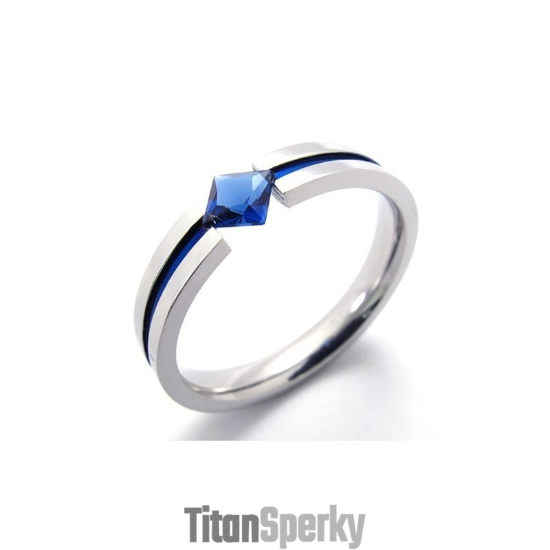 Titánový Prsteň S Modrým Diamantom