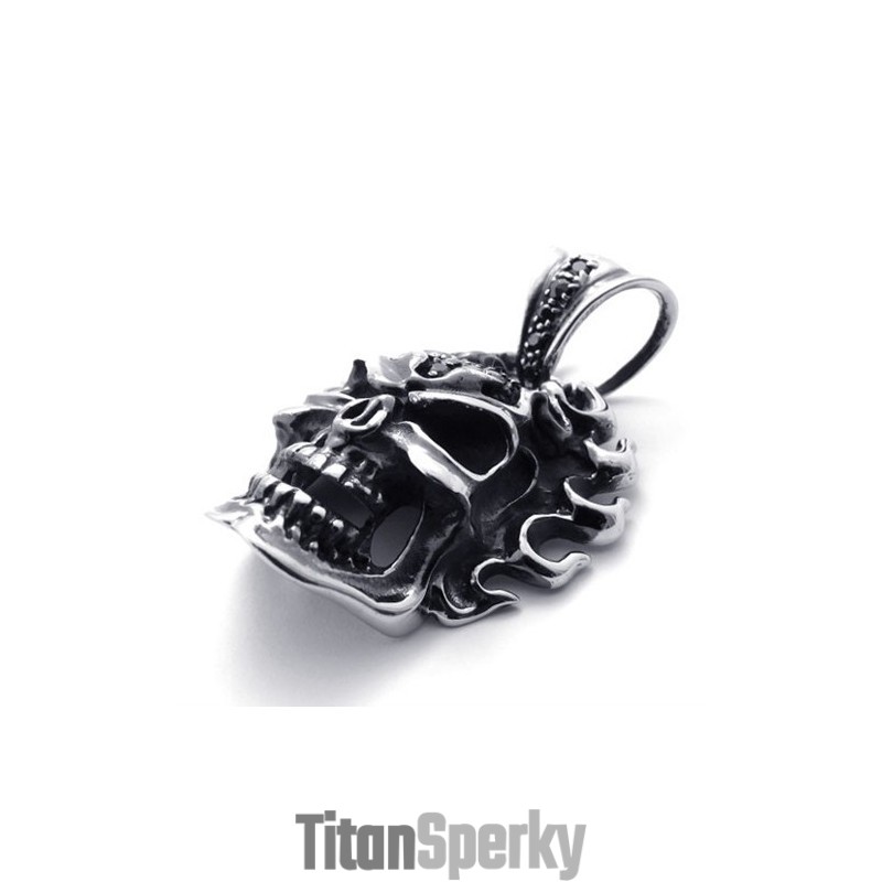 Titánový Prívesok S Lebkou A Čiernym Diamantom